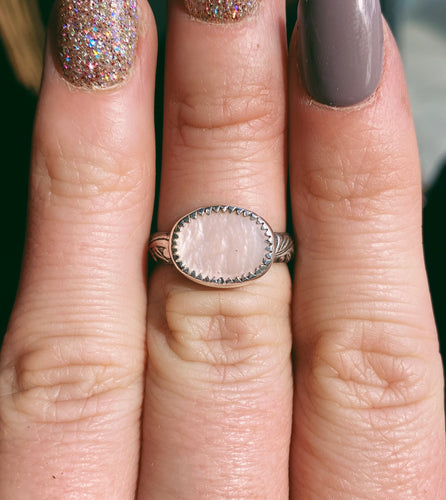 Mother of Pearl Ring - Size 7