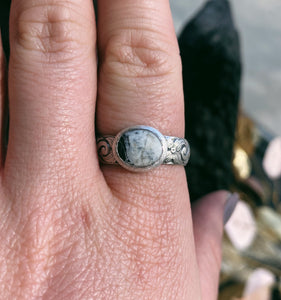 White Buffalo Ring - Size 11