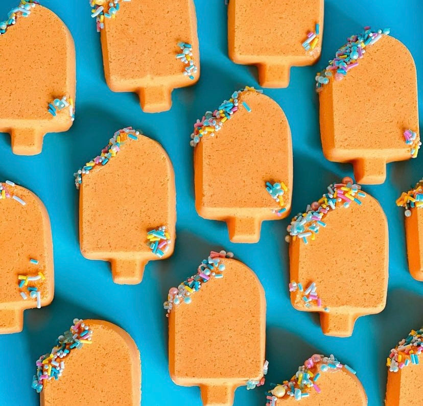 Melting popsicle bath bomb