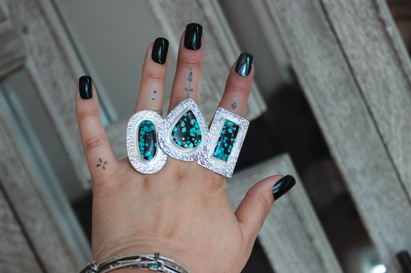 Tear Drop Hubei Chunky Ring