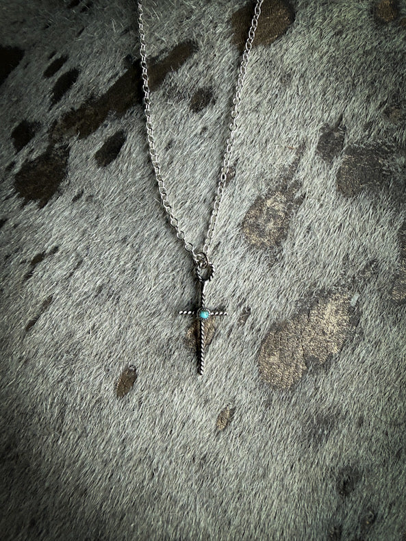 Dainty Kingman Cross