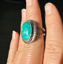 Load image into Gallery viewer, Royston Ring - Size 7.5