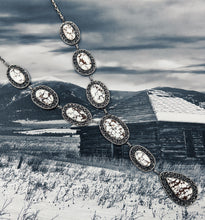 Load image into Gallery viewer, Wild Horse Rose Lariat &amp; Earring Set