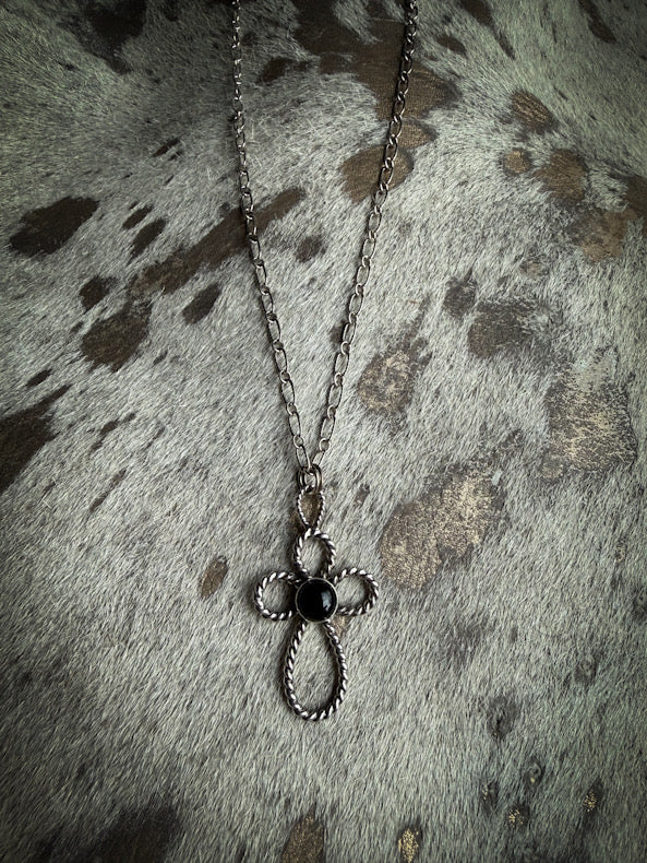 Onyx Rope Cross