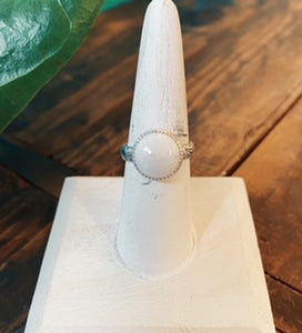 Howlite Ring - Size 8