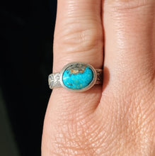 Load image into Gallery viewer, Turquoise Ring - Size 6.5