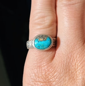 Turquoise Ring - Size 6.5